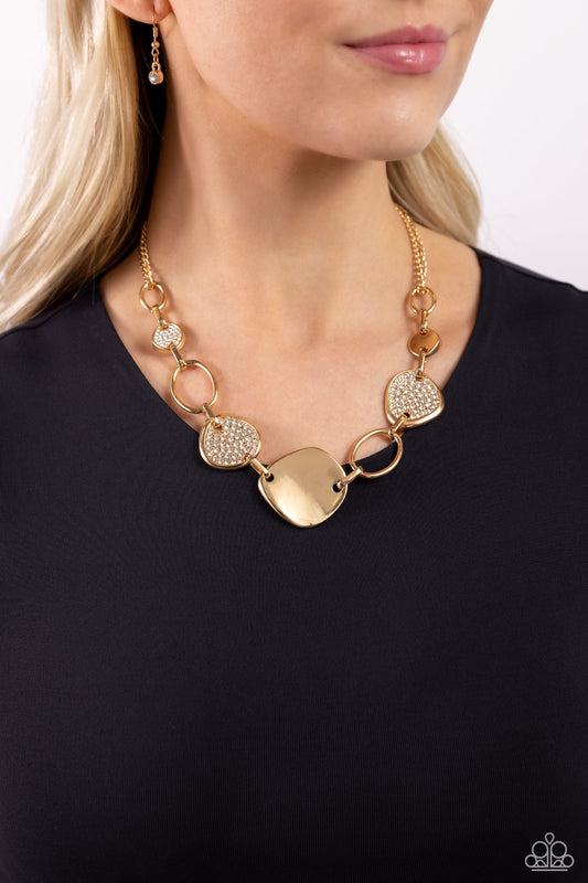 Paparazzi Asymmetrical Attention - Gold Necklace P2RE-GDXX-472XX