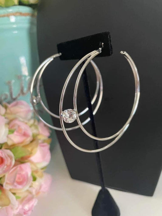 Paparazzi Theater HOOP-White Hoop Earring