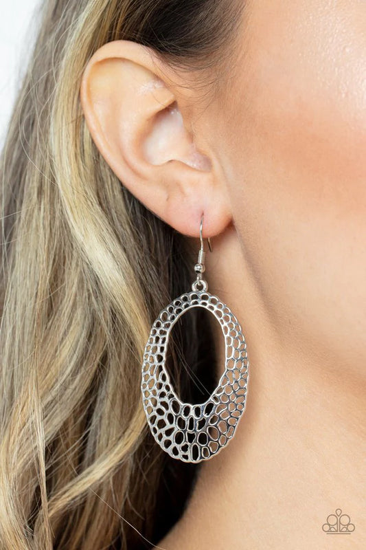 PARAZZI JEWELRY Paparazzi The HOLE Nine Yards - Silver Earring