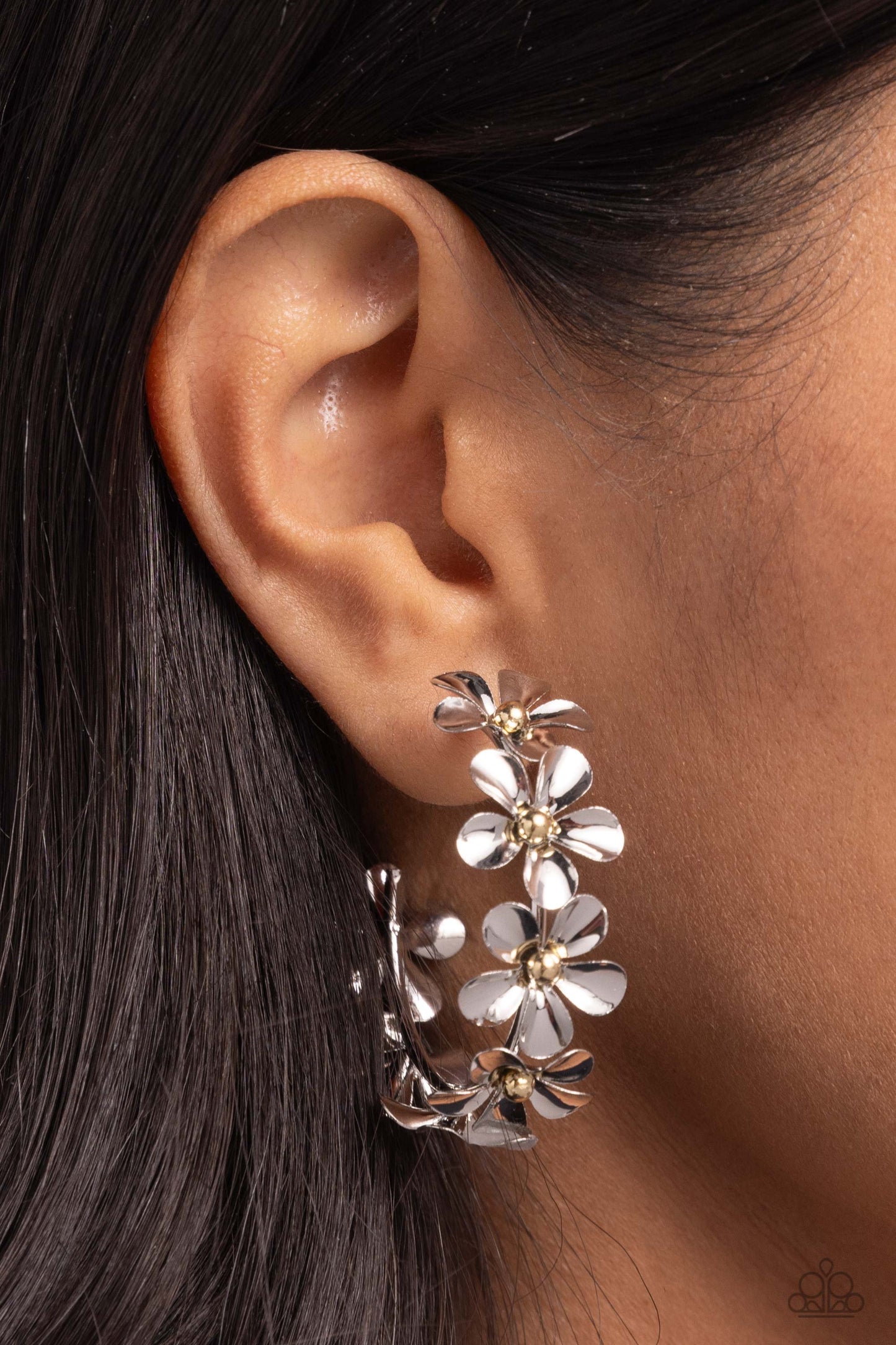 Paparazzi Floral Flamenco - Silver Post Earring  P5HO-SVXX-391XX