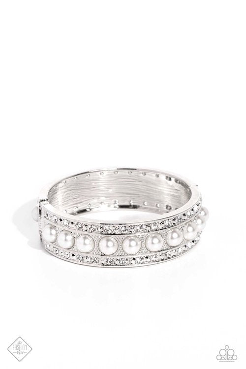 Paparazzi About a PEARL - White Bracelet Item #P9ST-WTXX-044OC