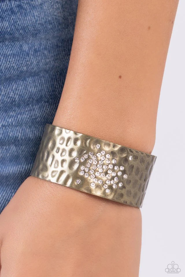 Paparazzi Speckled Sparkle - Brass Bracelet