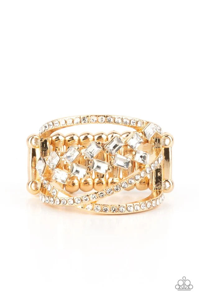 Paparazzi Lavishly Luminary - Gold Ring