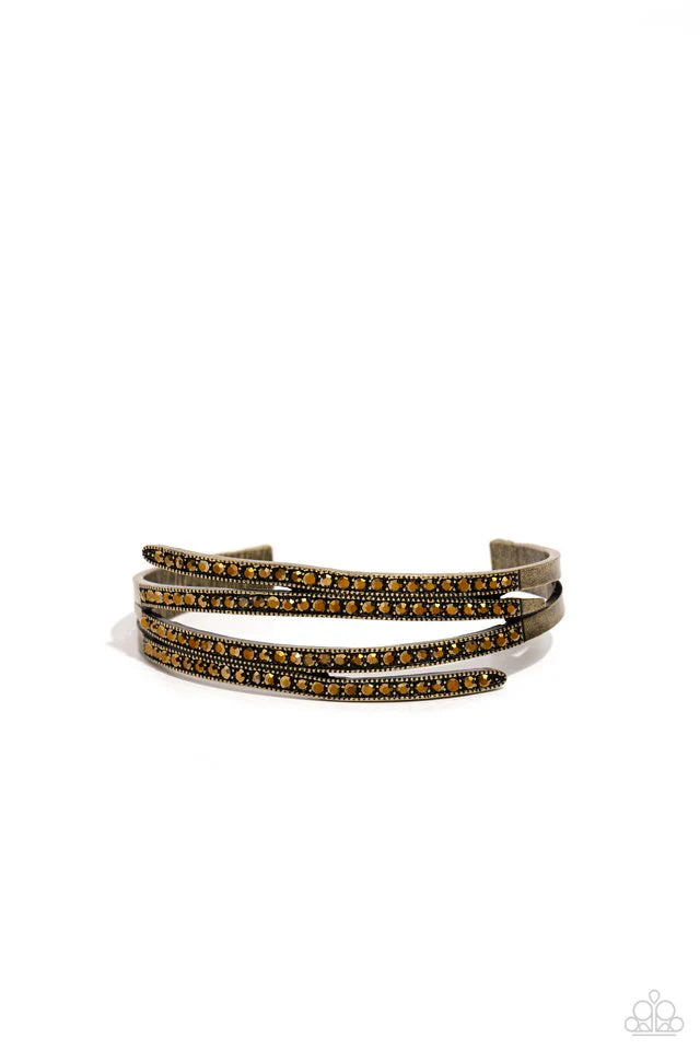 Paparazzi CURVED Lines - Brass Cuff Bracelet