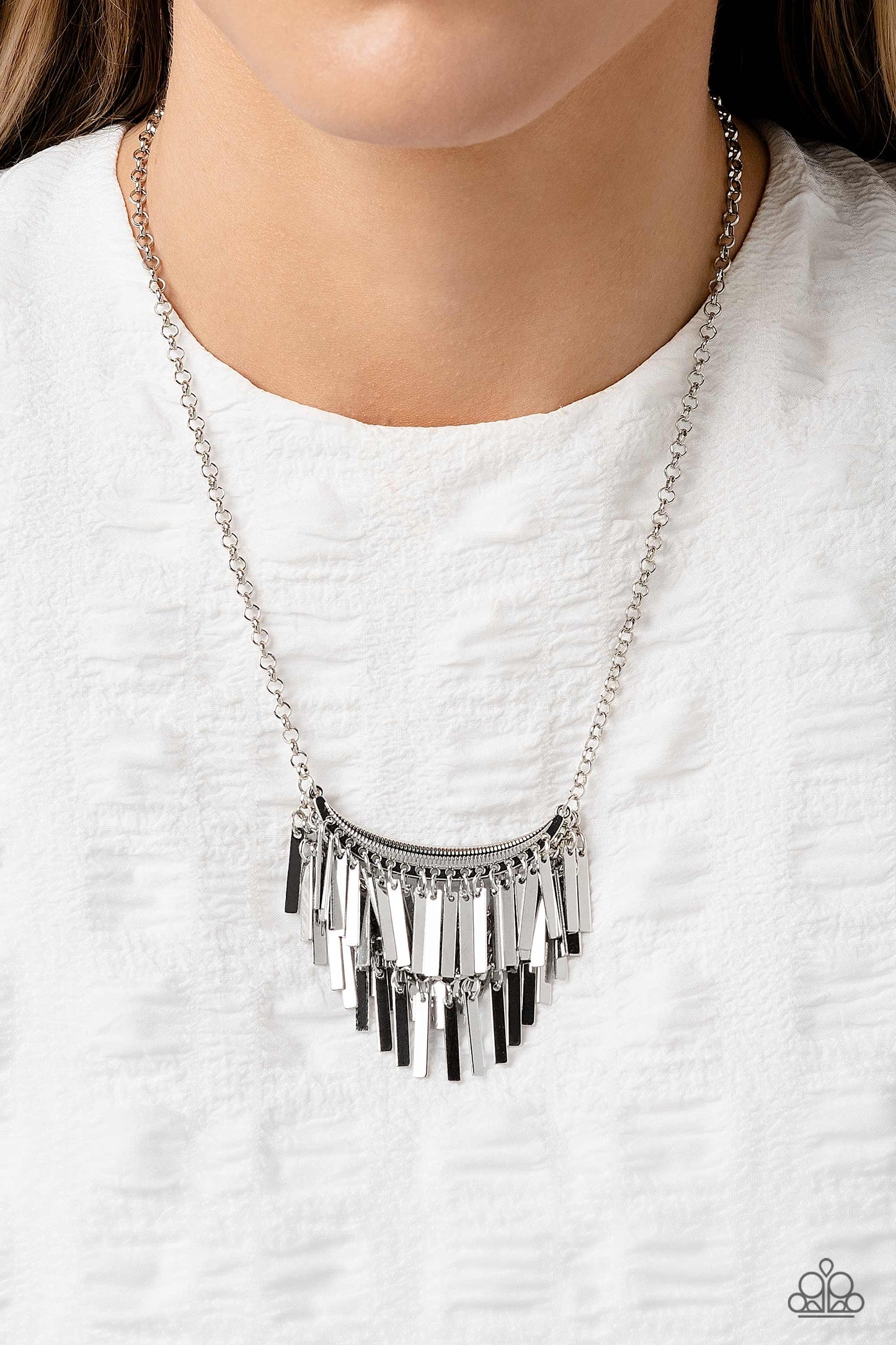 Paparazzi Cue the Chandelier - Silver Necklace P2SE-SVXX-171XX