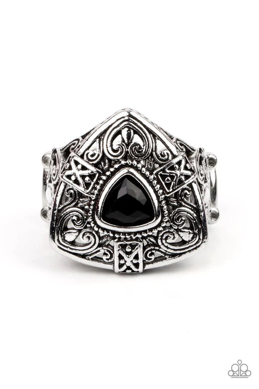 Paparazzi Ring ~ Charismatic Couture - Black