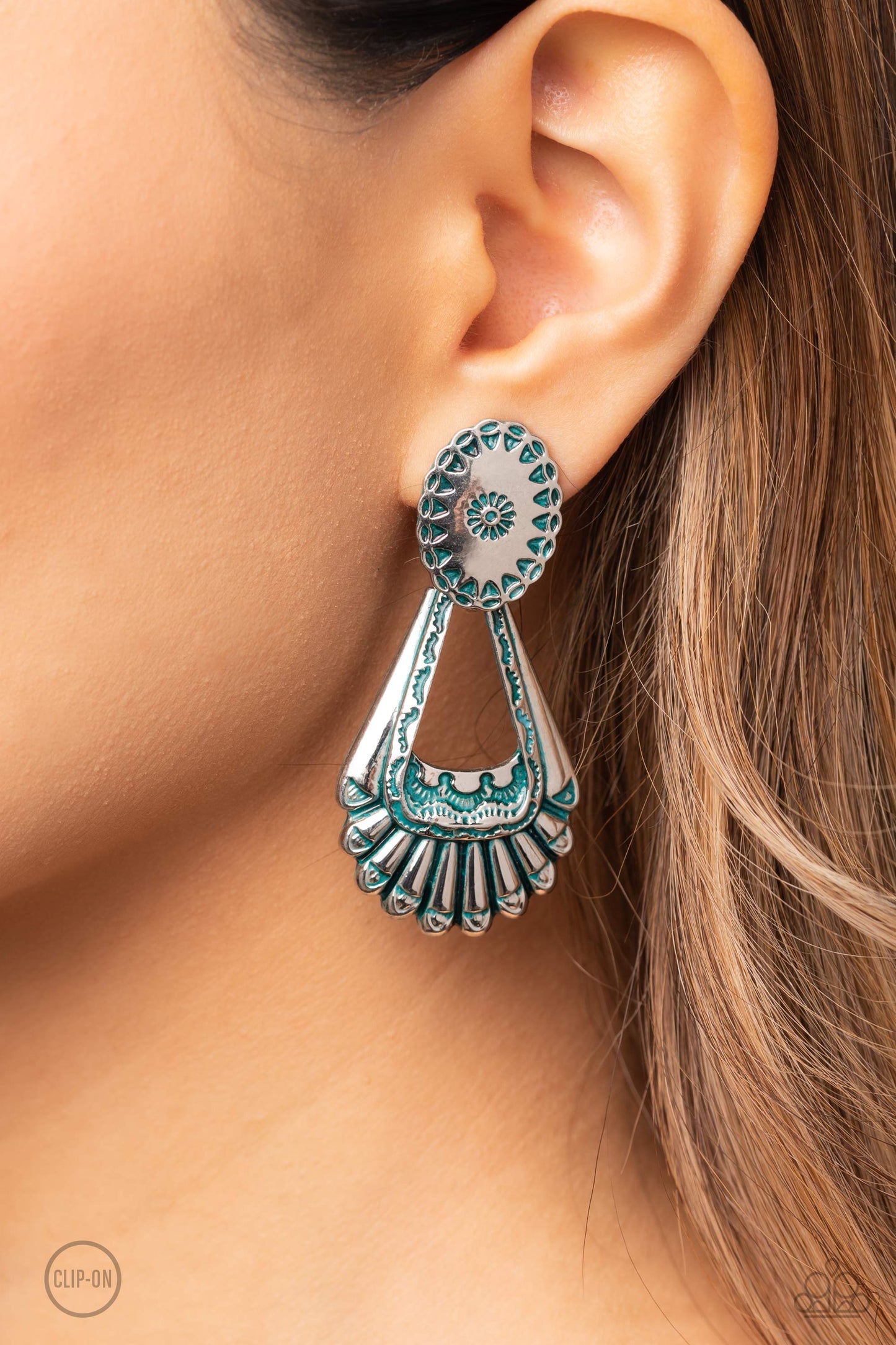 Paparazzi Casablanca Chandeliers - Blue Clip On EarringP5CO-BLXX-062XX