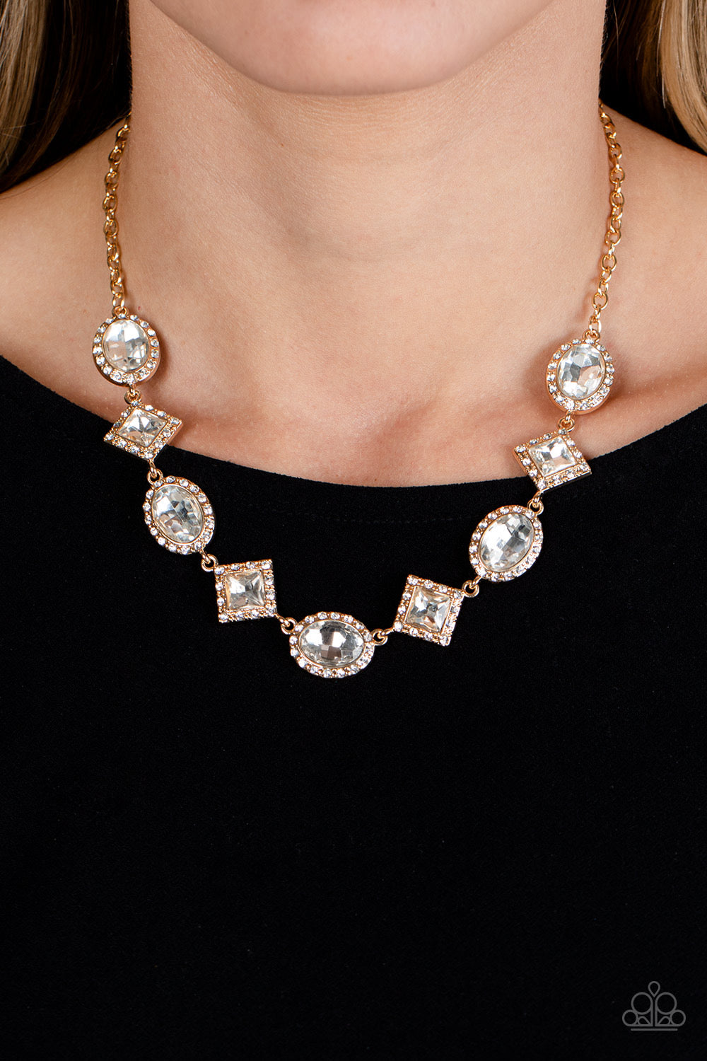 Paparazzi Diamond of the Season - Gold  Necklace P2RE-GDXX-427XX