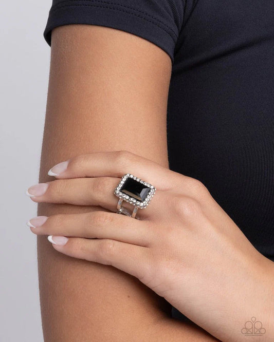 Paparazzi Glamorously Glitzy - Black Ring