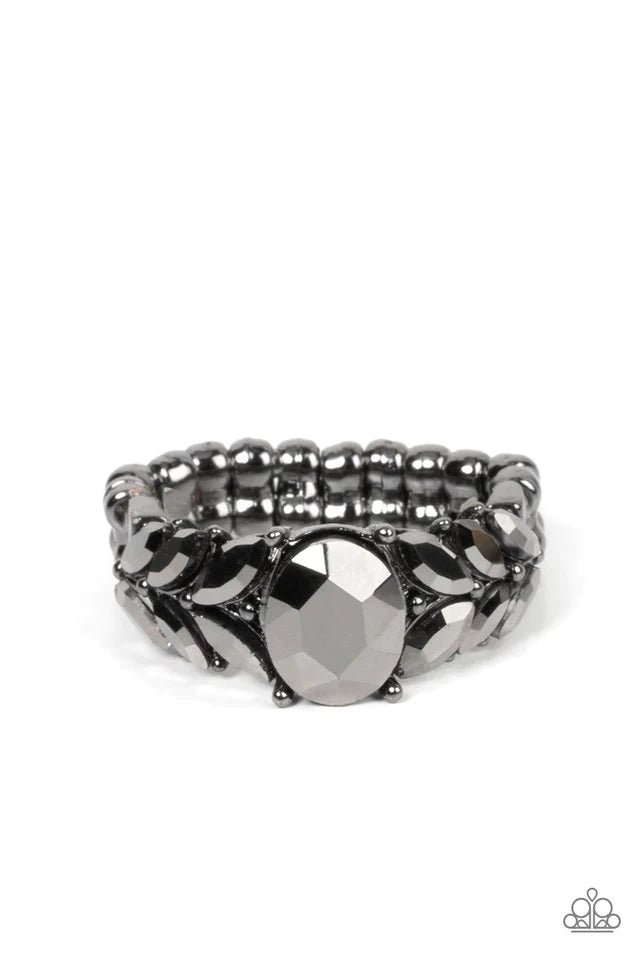 Paparazzi Ring ~ Smooth Smolder - Black