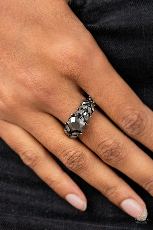 Paparazzi Ring ~ Smooth Smolder - Black