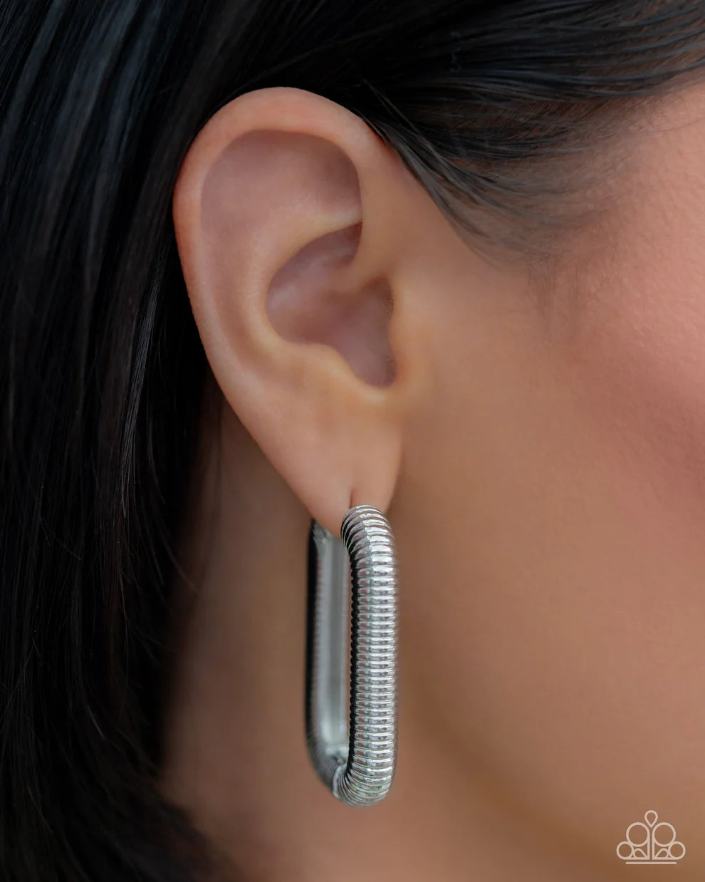 Paparazzi Spiral Supply - Silver Earring