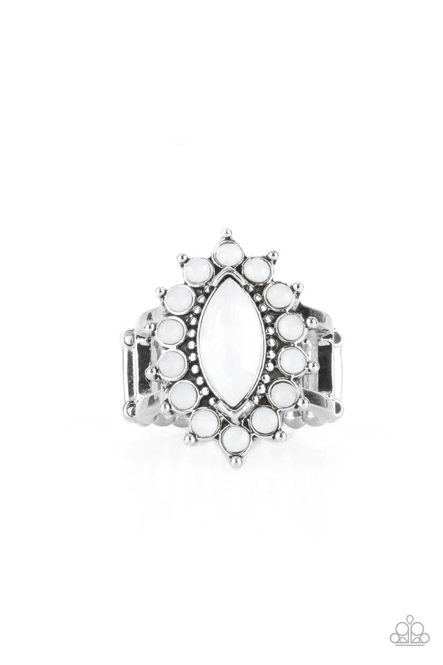 Paparazzi Ring ~ Everlasting Eden - White