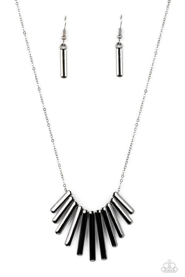 Paparazzi Necklace ~ Leading MANE - Black