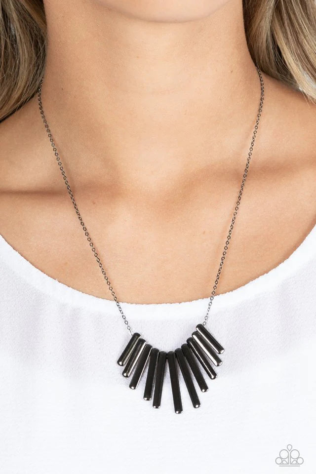 Paparazzi Necklace ~ Leading MANE - Black