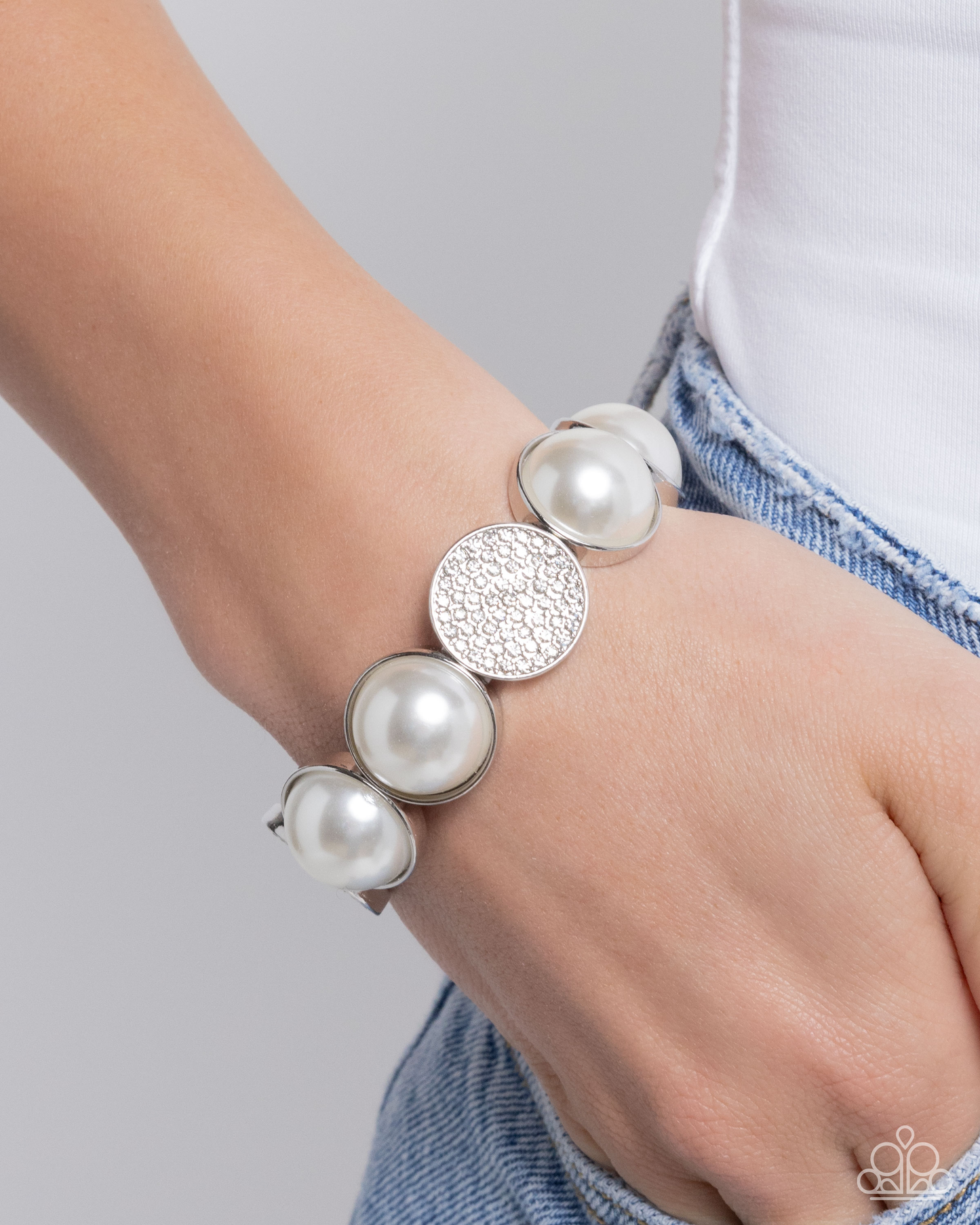 Paparazzi Believable Bling - White  Bracelet P9RE-WTXX-624XX