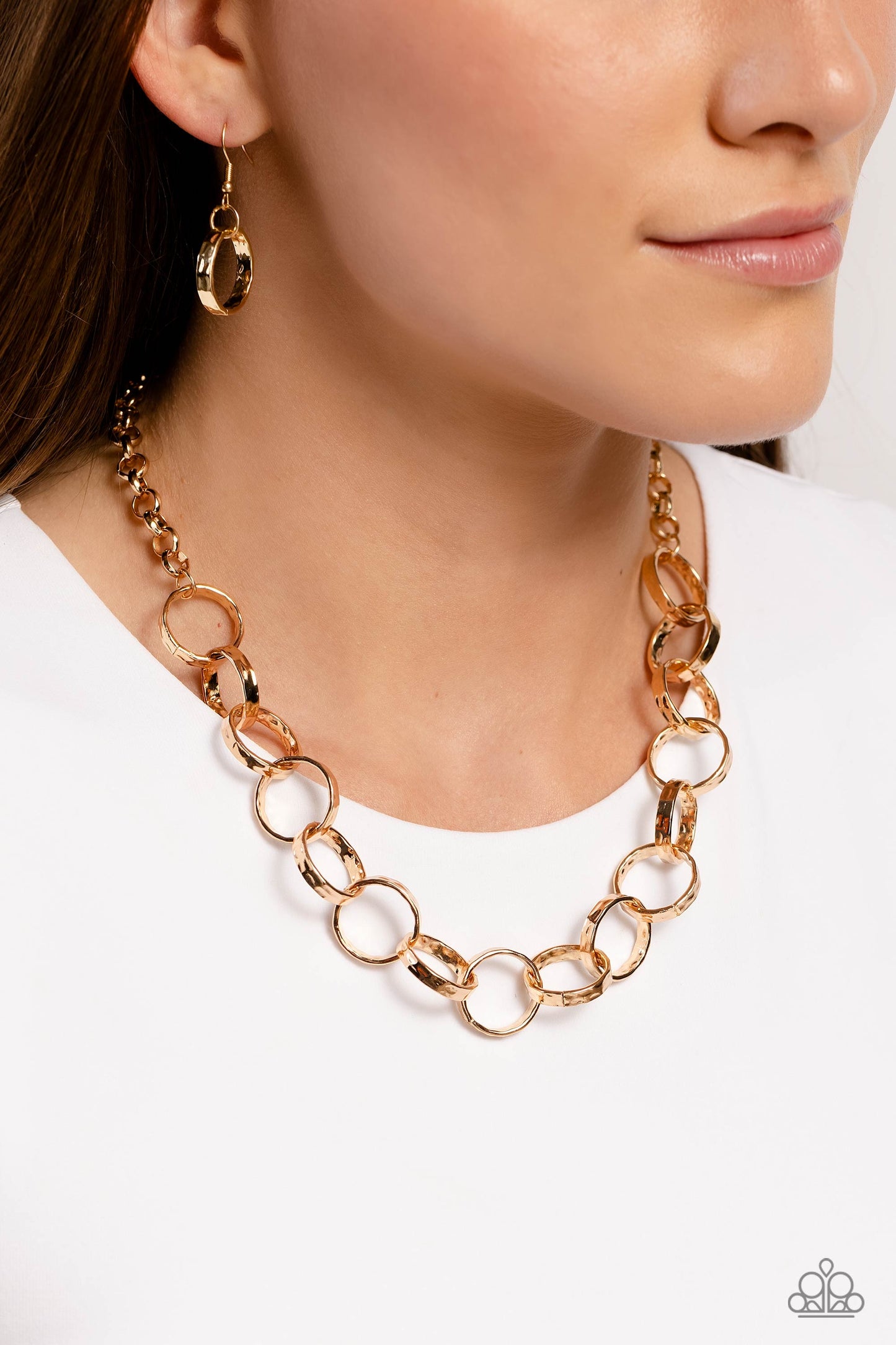 Paparazzi Metro Medley - Gold Necklace P2IN-GDXX-158XX