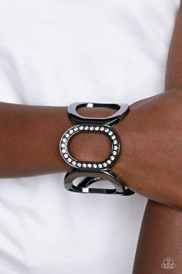 Paparazzi Bracelet ~ Opulent Ovals - Black