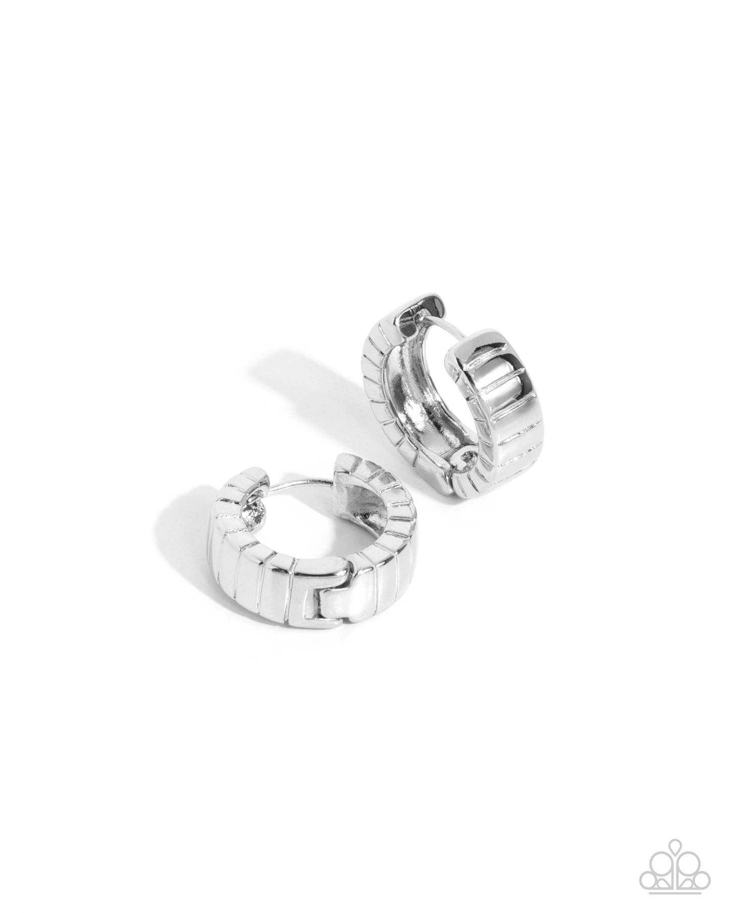 Paparazzi BOLD Up! - Silver Hoop Earring  P5HO-SVXX-413XX