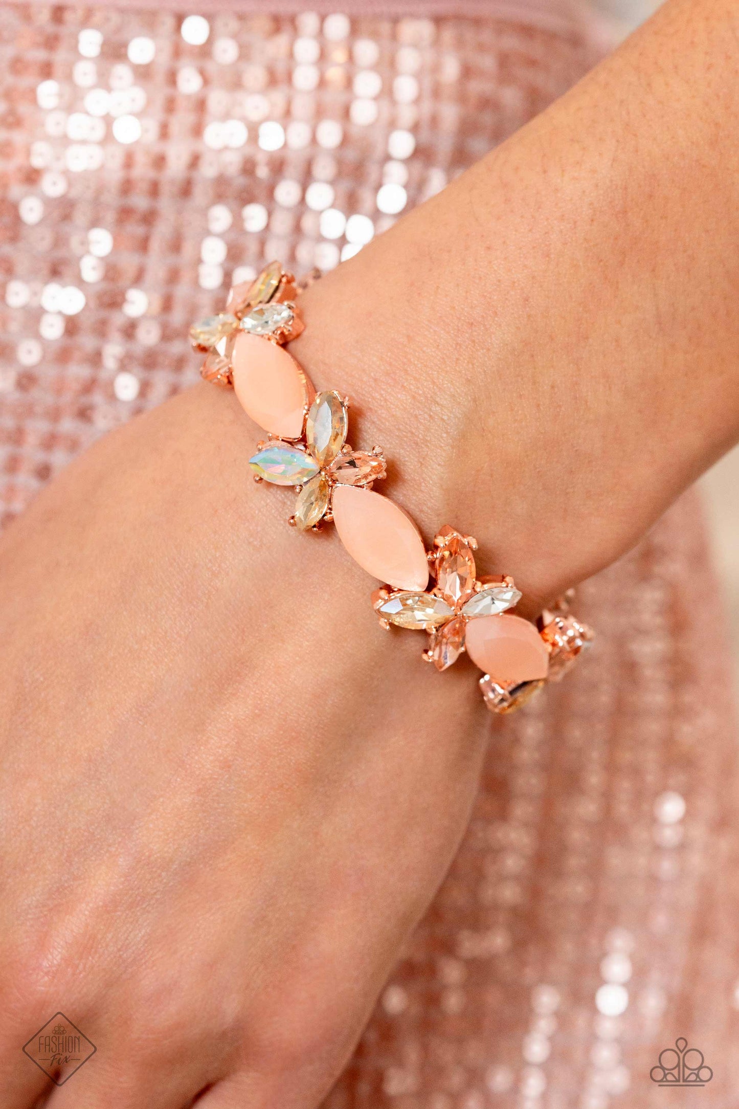 Paparazzi Soft-Hearted Succession - Rose Gold Bracelet Item #P9ST-GDRS-060SV