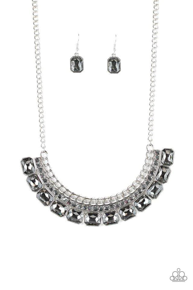 Paparazzi Killer Knockout - Silver Necklace