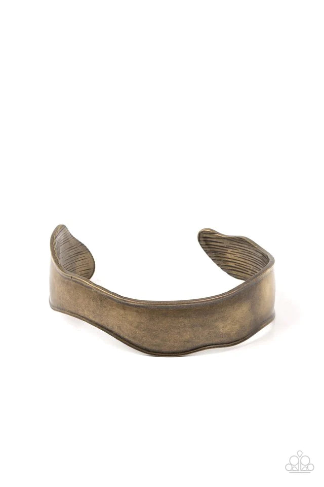 Paparazzi Wayward Waves - Brass Bracelet