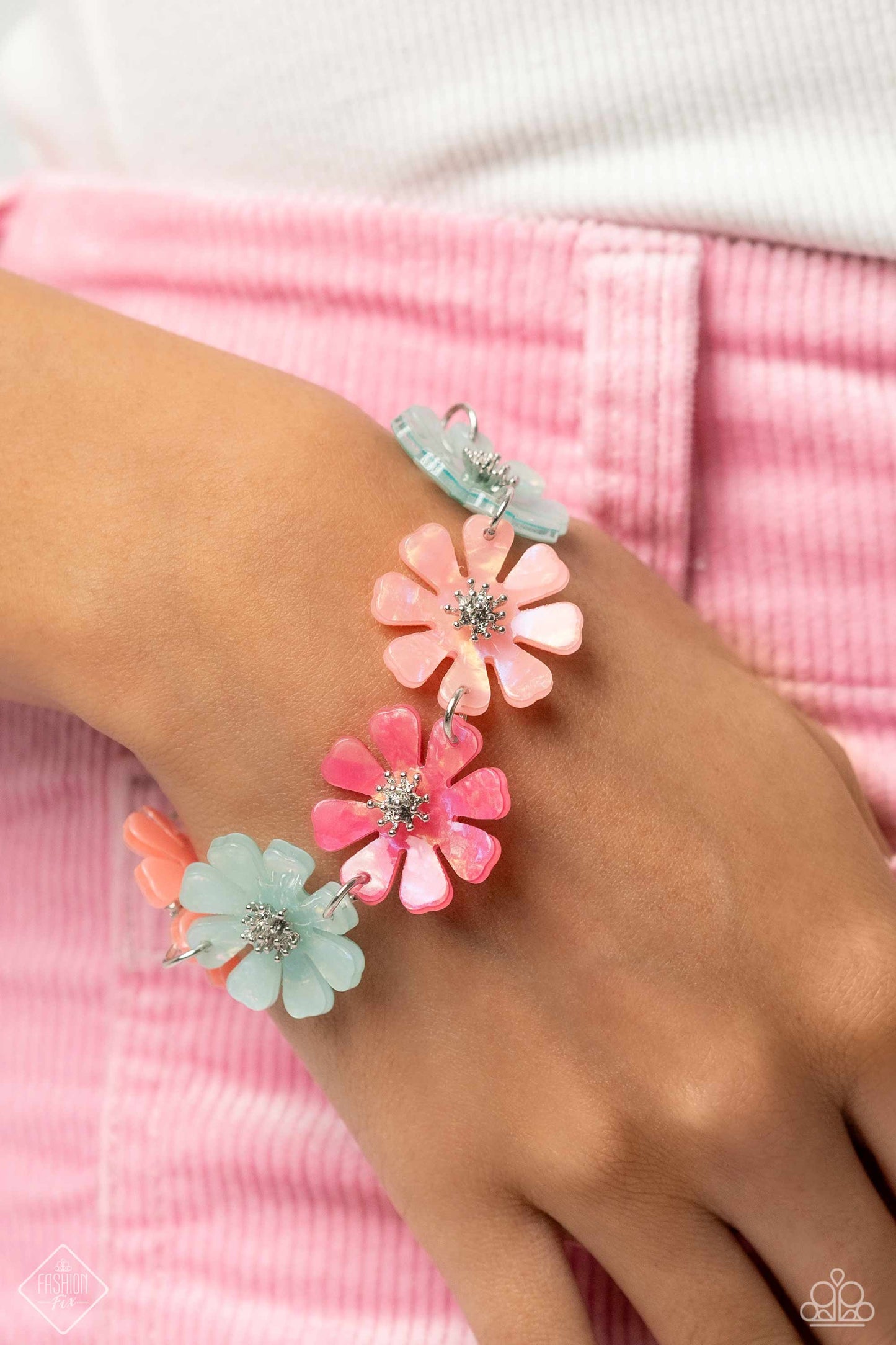 Paparazzi Poppin Pastel - Multi Bracelet