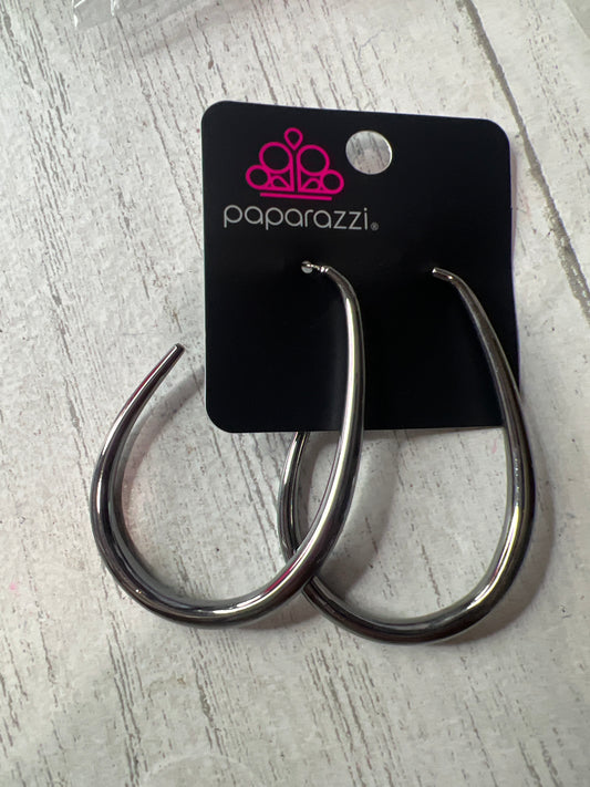 Paparazzi Exclusive Element-Black Hoop Earring