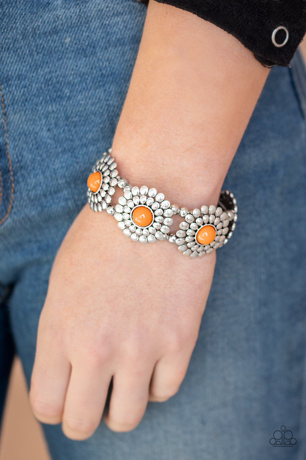 Paparazzi Bountiful-Orange Bracelet