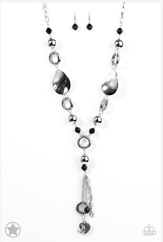 Paparazzi Accessories - Total Eclipse Of the Heart - Necklace