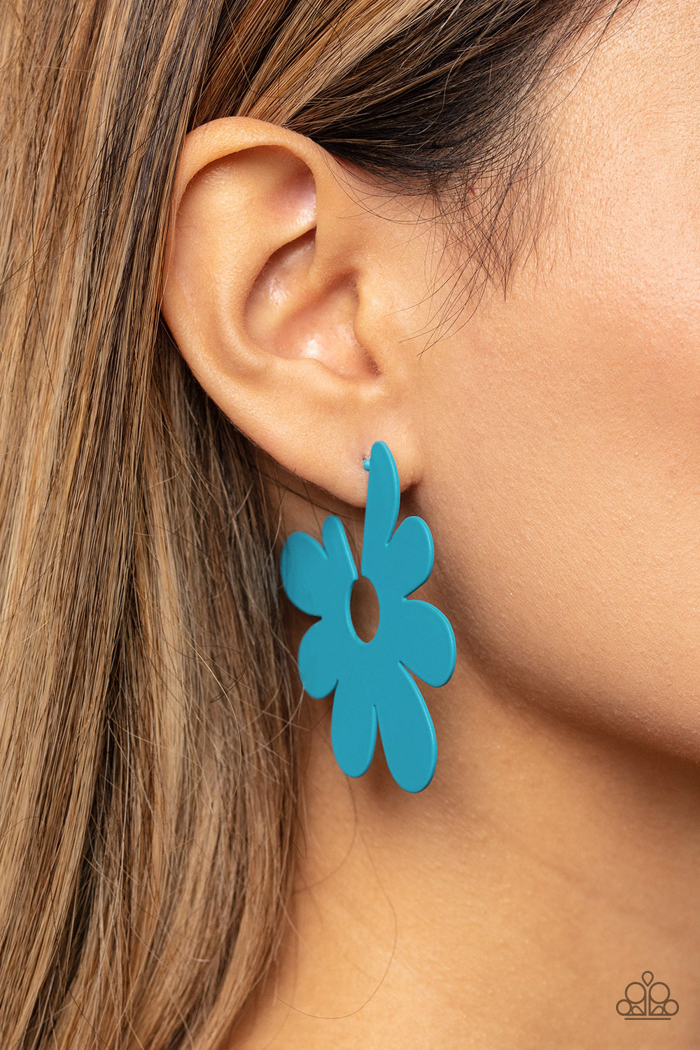 Paparazzi Flower Power Fantasy - Blue  Post Earring P5HO-BLXX-047XX