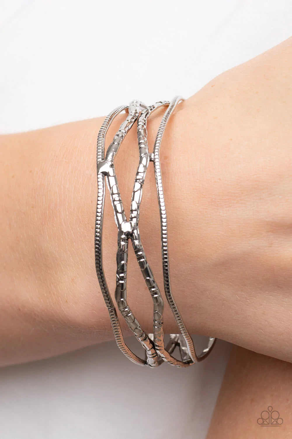 Paparazzi A Narrow ESCAPADE -Silver Bangle Bracelet