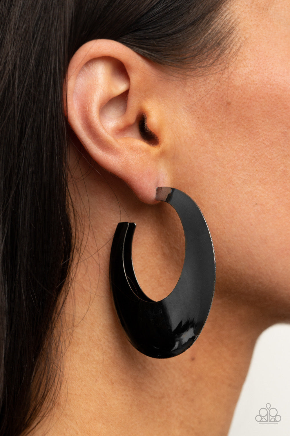 Paparazzi Going OVAL-board - Black Hoops earring   P5HO-BKXX-201XX