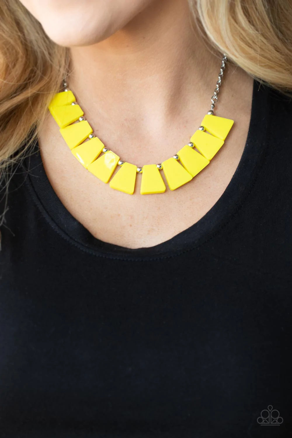 Paparazzi Accessories: - Vivaciously Versatile - Yellow Necklace