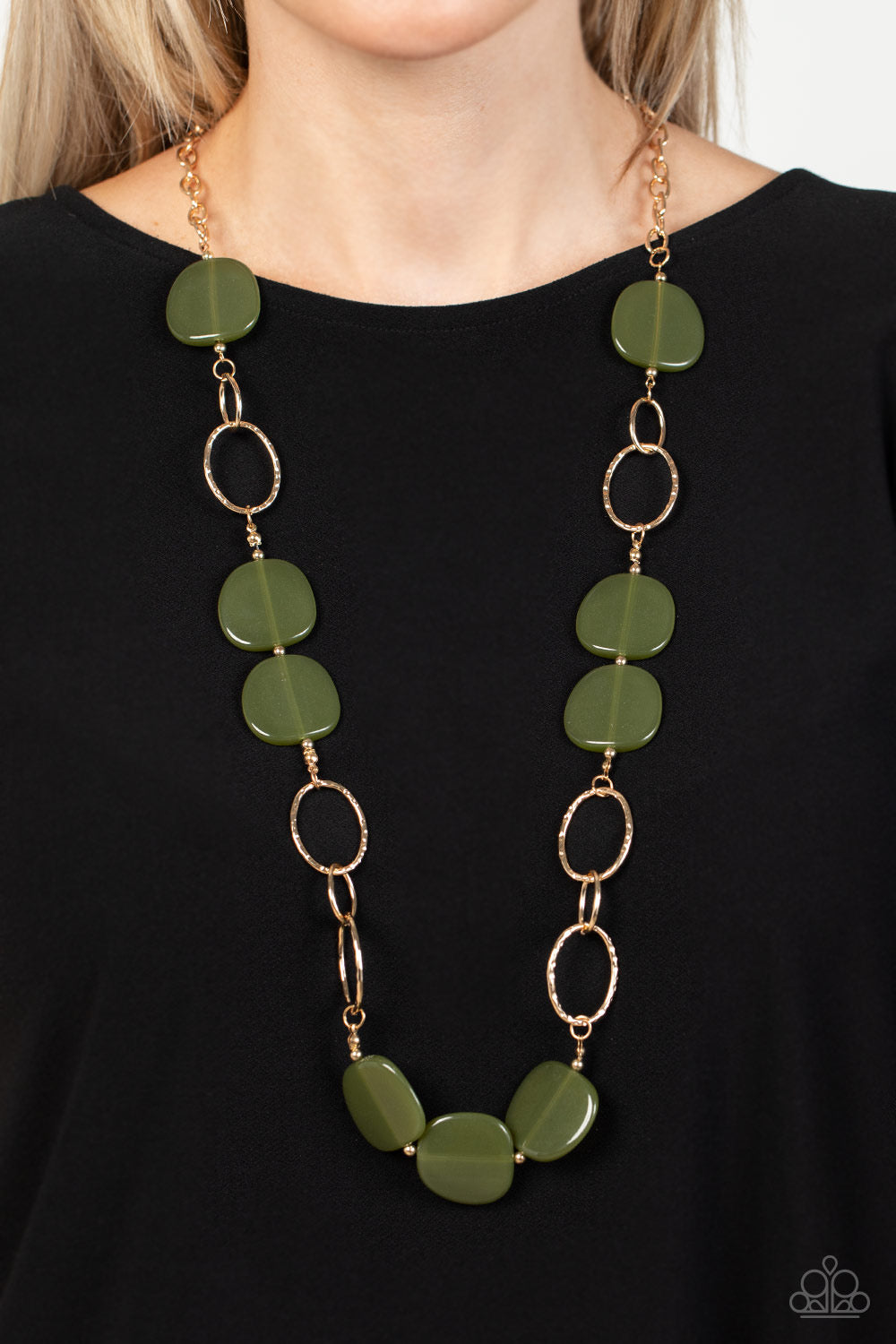 Posh Promenade - Green Necklace P2WH-GRXX-380XX