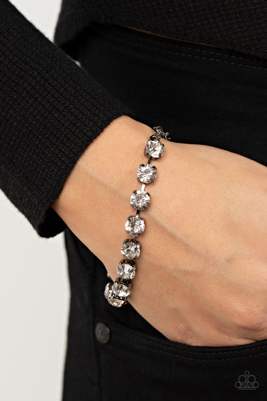 Paparazzi A-Lister Afterglow - Black Bracelet  P9RE-BKXX-331XX