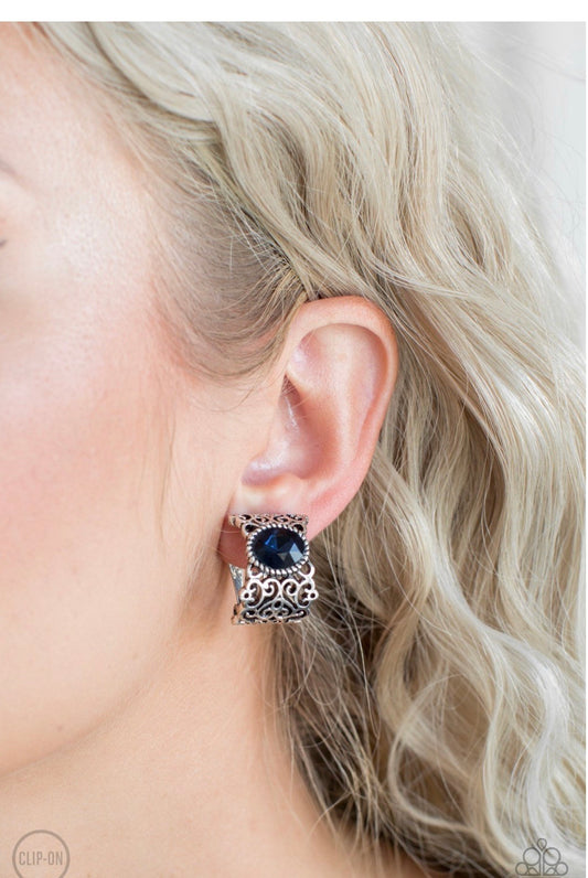 Paparazzi Glamourously Grand Duches-Clip On Earring