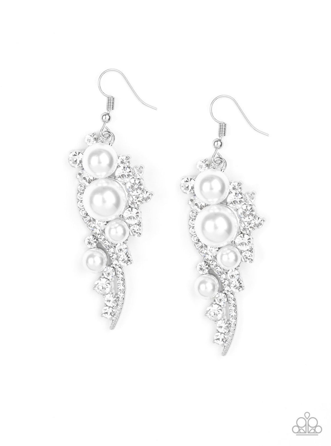 Paparazzi High-End Elegance-white Earring