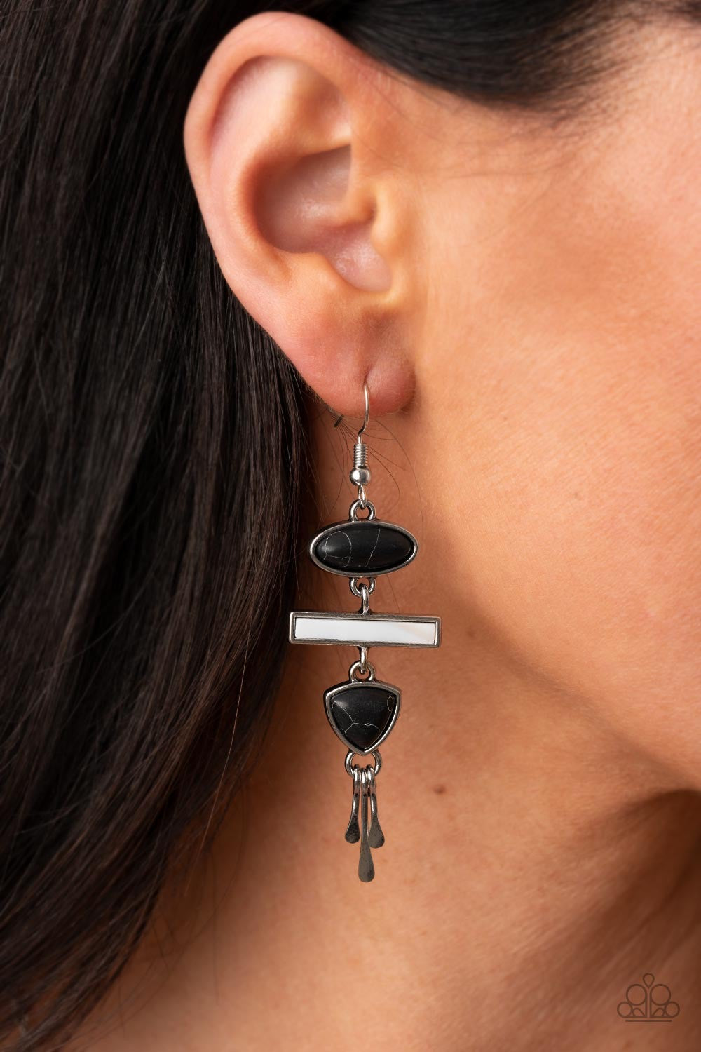 Paparazzi Adventurously Artisan - Black Earring P5SE-BKXX-295CQ