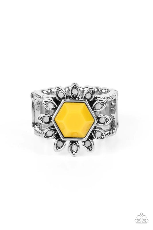 Paparazzi Wonderfully Wallflower - Yellow Ring